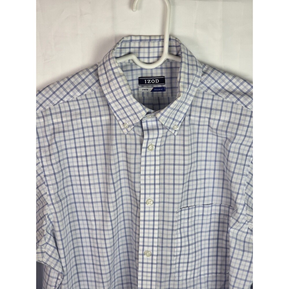 Izod Men's Medium 15-15.5 /32-33 White Striped‎ Button-Down Long Sleeve Shirt